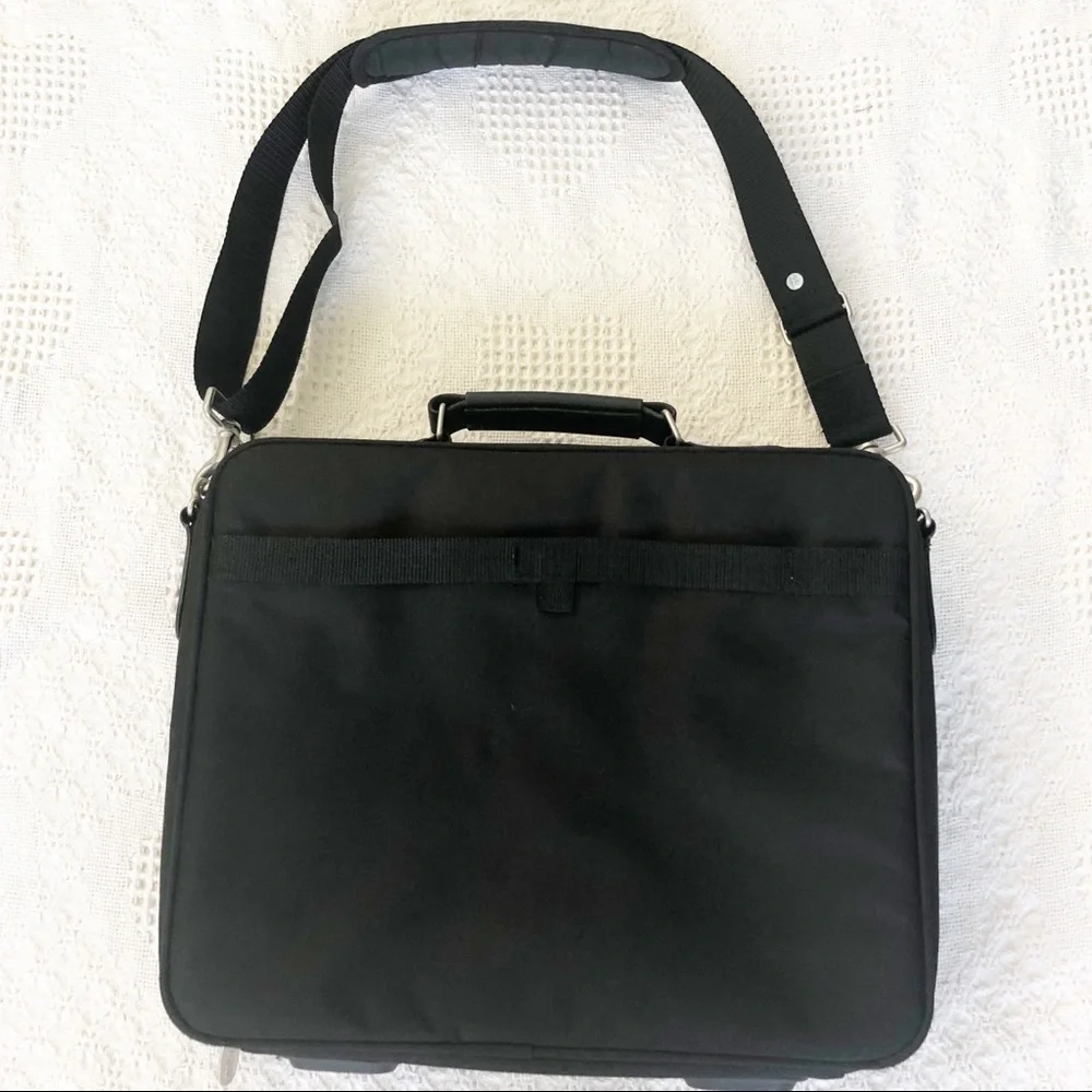 Targus 15.6” Traditional Notepac Padded Laptop Case Adjustable Carrying Strap ⬛️